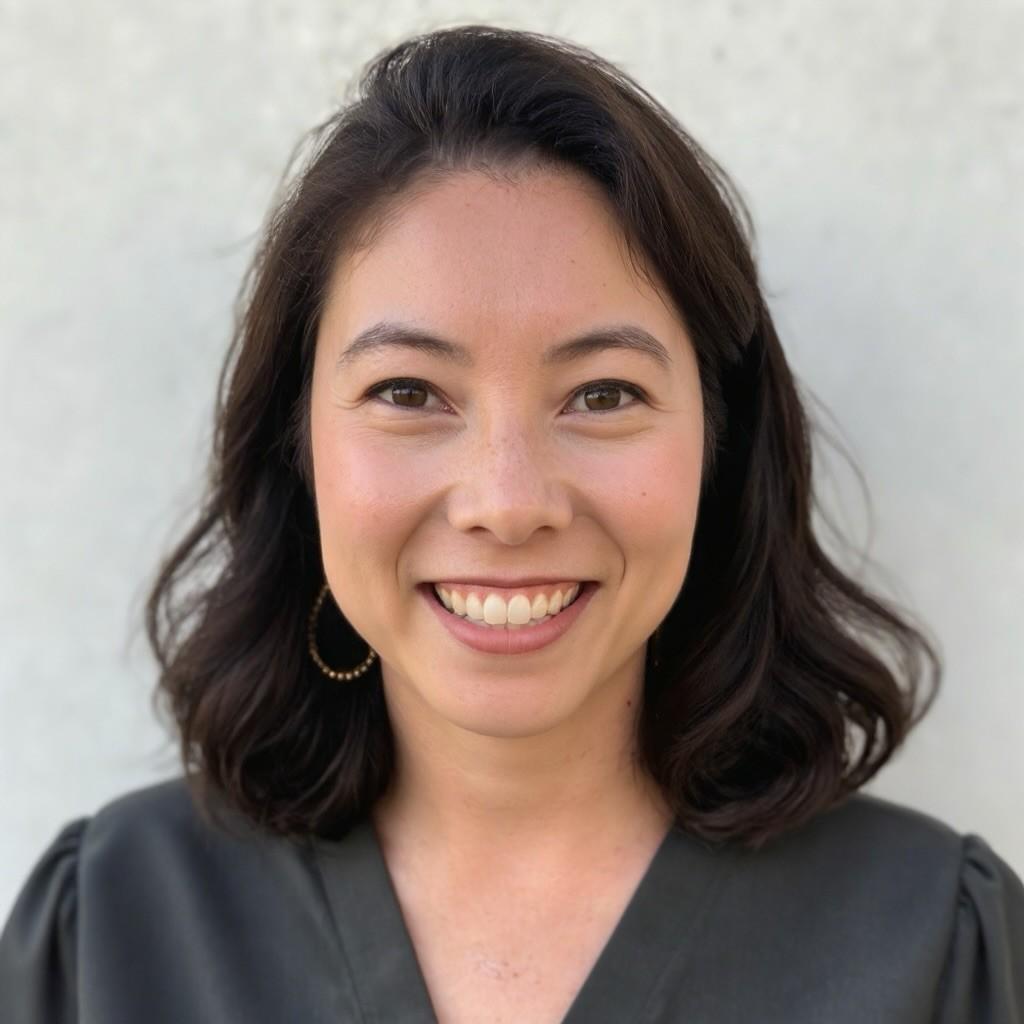 Katy Walton Headshot