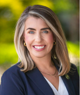 headshot of Mayor Harmon